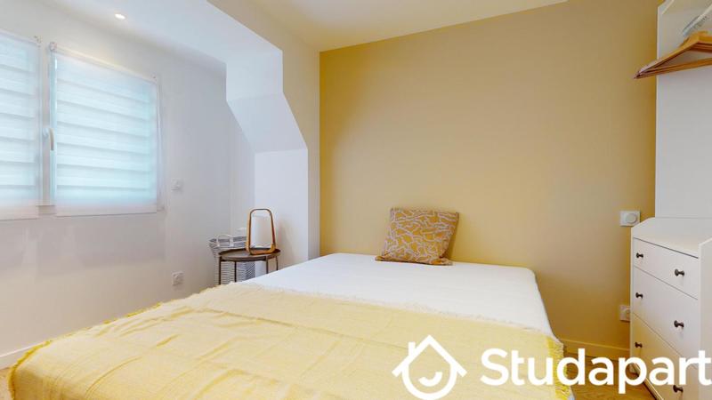 Chambre - 11 m² - 1 pièce