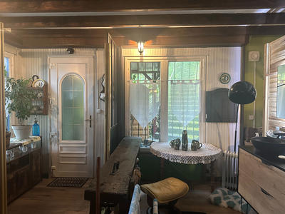 Maison - 202 m² - 7 pièces