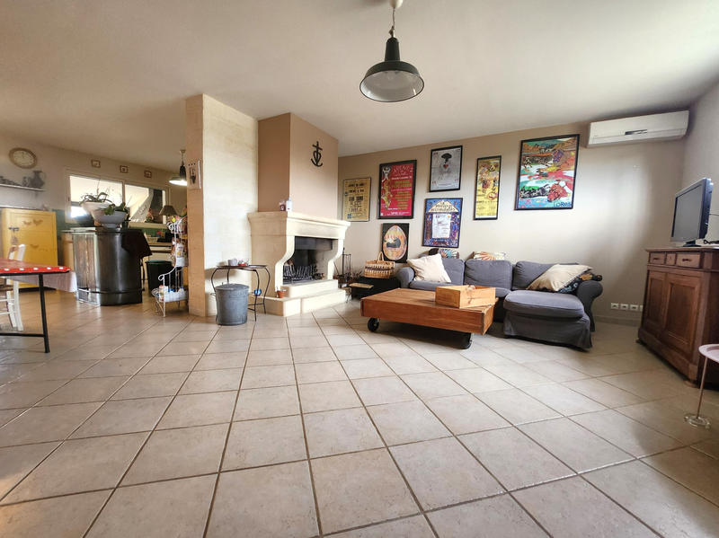 Propriété - 259 m² - 4 pièces