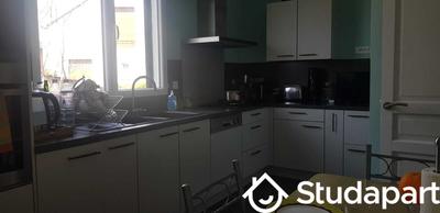 Chambre - 12 m² - 1 pièce