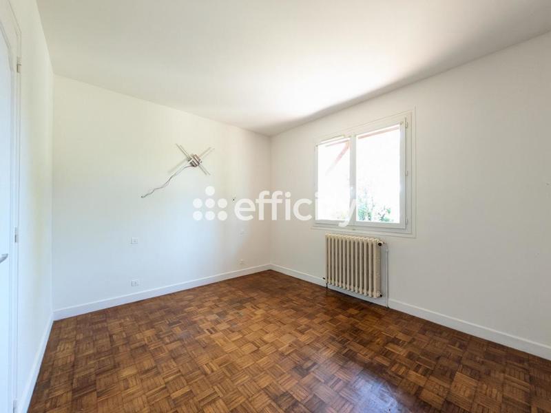 Maison - 102 m² - 4 pièces