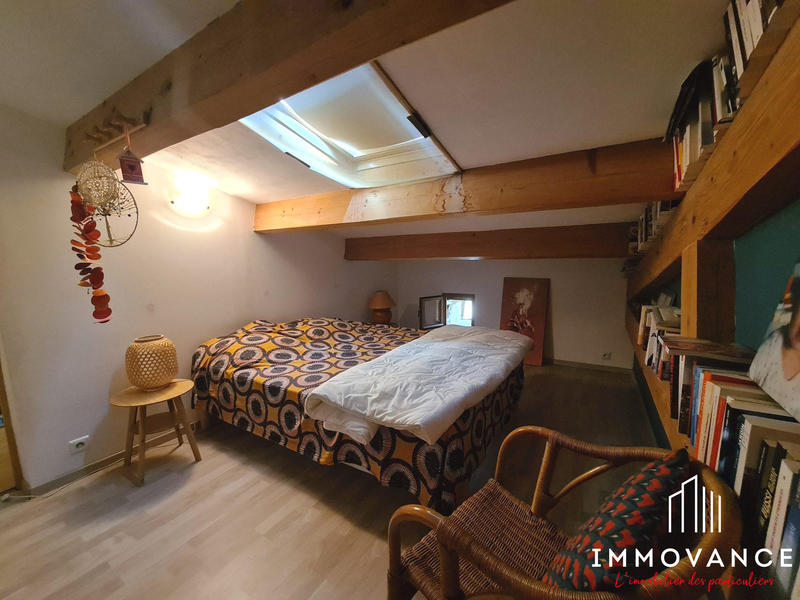 Appartement - 93 m² - 5 pièces