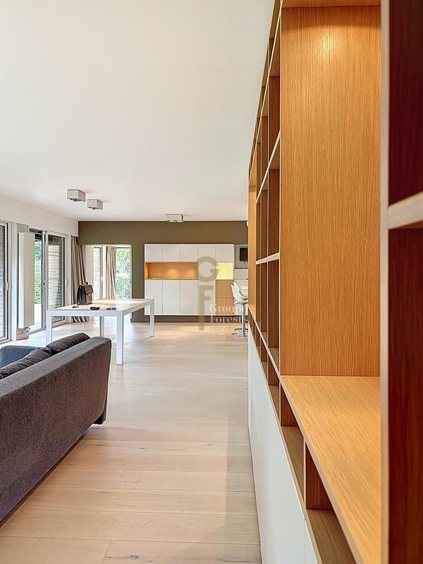 Maison - 248 m² - 8 pièces