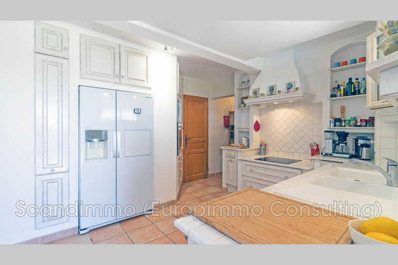 Maison - 180 m² - 5 pièces
