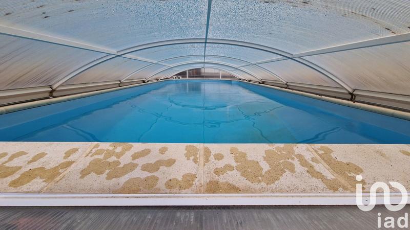 Maison - 230 m² - 7 pièces