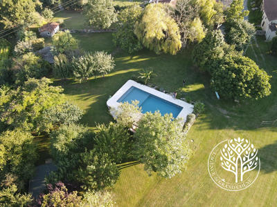 Maison ancienne - 360 m² - 10 pièces