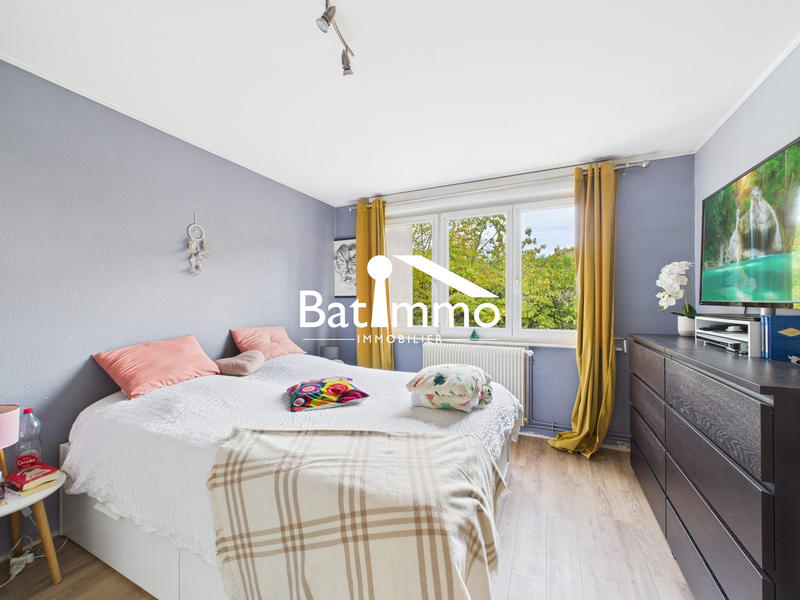 Appartement - 86 m² - 5 pièces