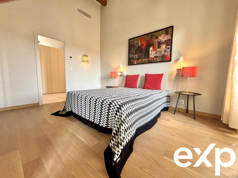 Appartement - 127 m² - 4 pièces