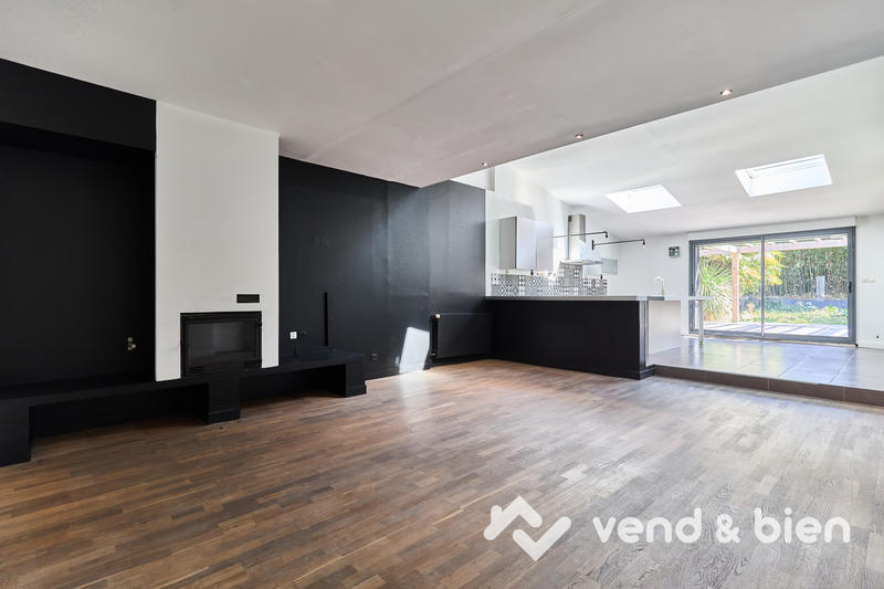 Appartement - 120 m² - 5 pièces