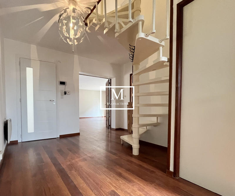 Maison - 130 m² - 6 pièces