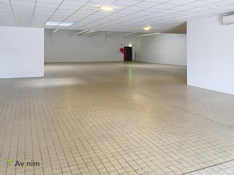 Local commercial - 400 m²