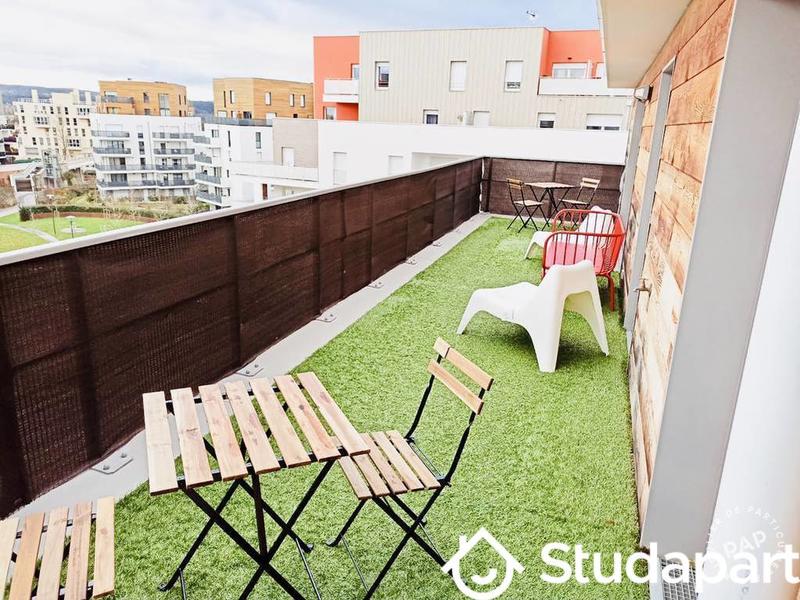 Chambre - 10 m² - 1 pièce