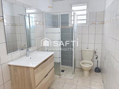 Maison - 160 m² - 8 pièces