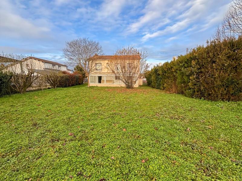 Maison - 136 m² - 4 pièces