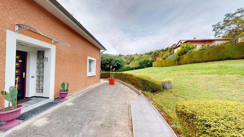 Villa - 200 m² - 7 pièces