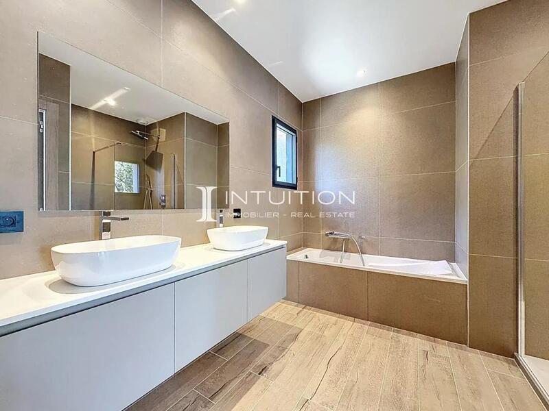 Maison - 160 m² - 4 pièces