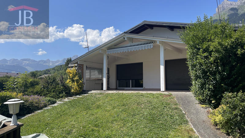 Maison - 233 m² - 9 pièces