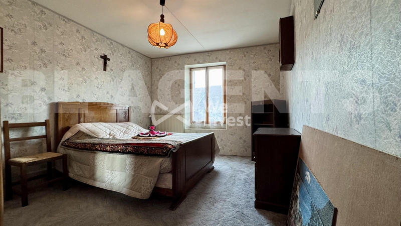 Maison - 231 m² - 7 pièces