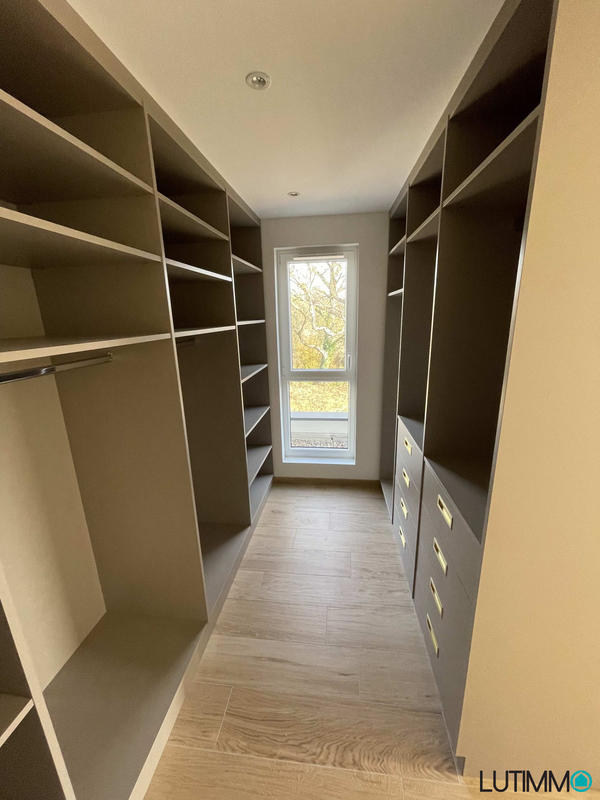 Appartement - 102 m² - 3 pièces