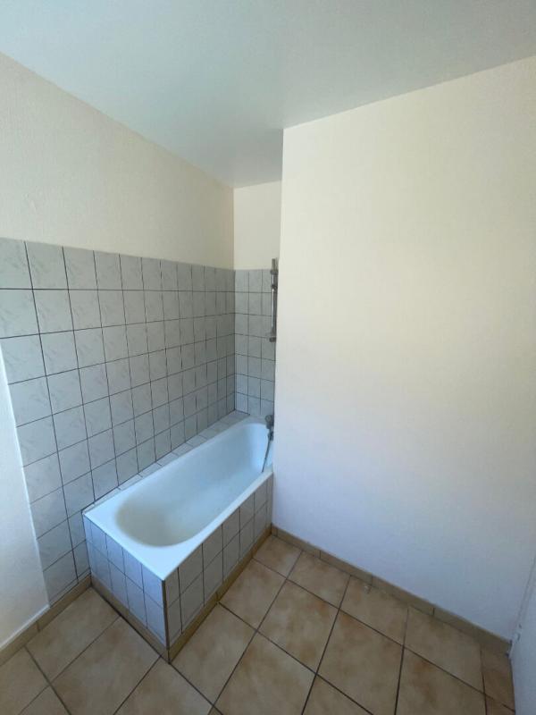 Appartement - 77 m² - 3 pièces