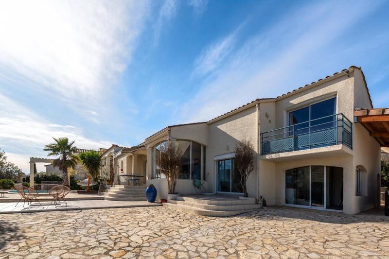 Villa - 163 m² - 7 pièces