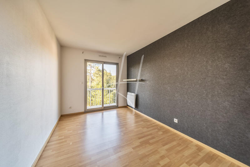 Appartement - 95 m² - 4 pièces