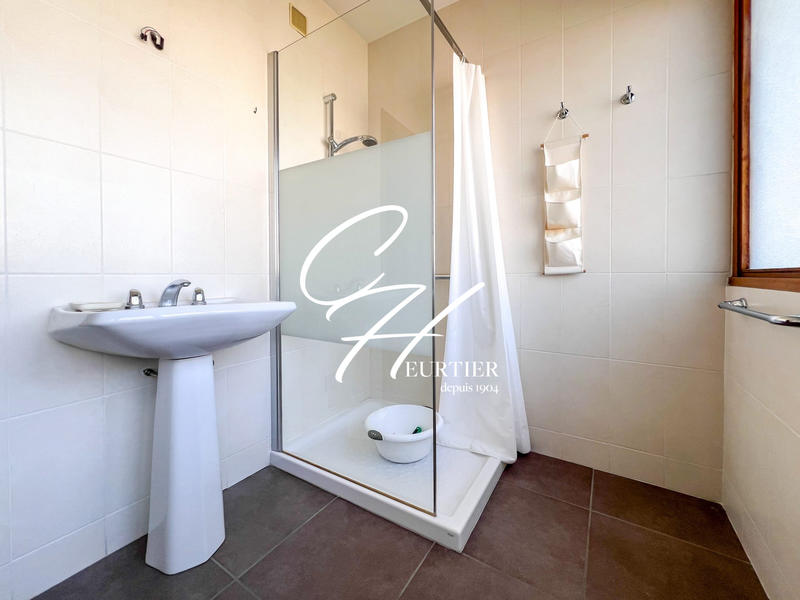 Appartement - 82 m² - 5 pièces