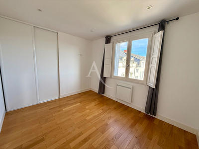 Appartement - 151 m² - 5 pièces