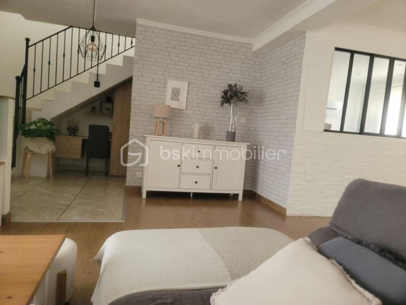 Maison traditionnelle - 155 m² - 6 pièces