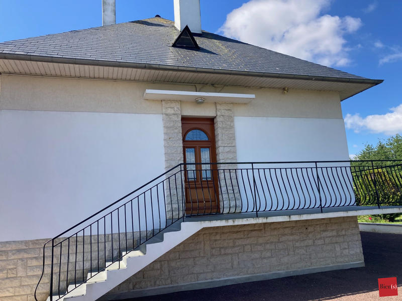 Maison - 102 m² - 7 pièces