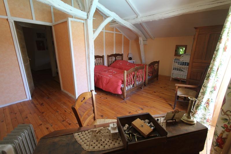 Maison traditionnelle - 455 m² - 10 pièces