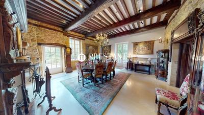 Demeure - 716 m² - 7 pièces