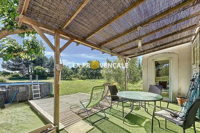 Propriété - 175 m² - 6 pièces