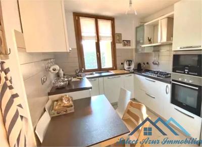 Villa - 176 m² - 6 pièces