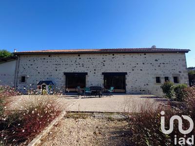 Maison - 275 m² - 6 pièces