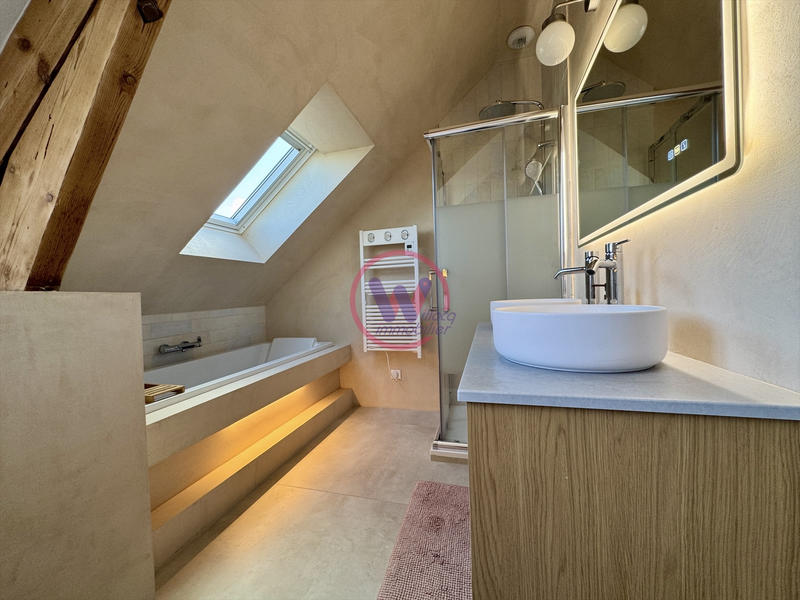 Appartement - 112 m² - 4 pièces