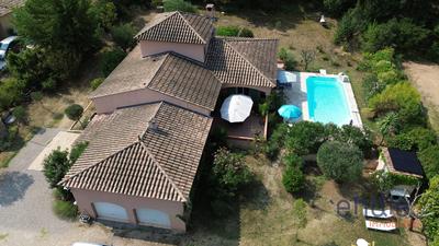 Maison - 169 m² - 5 pièces