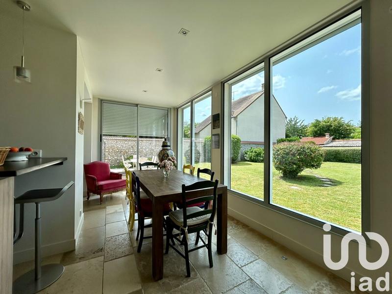 Maison - 245 m² - 9 pièces