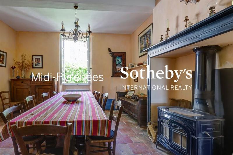 Maison de ville - 336 m² - 10 pièces