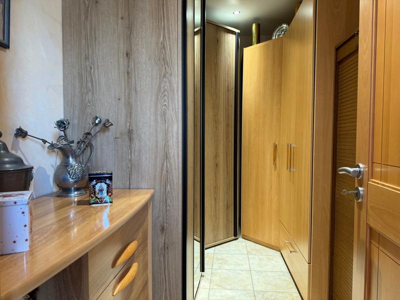 Maison traditionnelle - 191 m² - 7 pièces