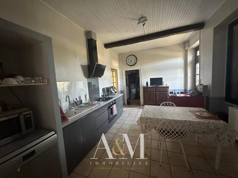 Maison - 106 m² - 5 pièces