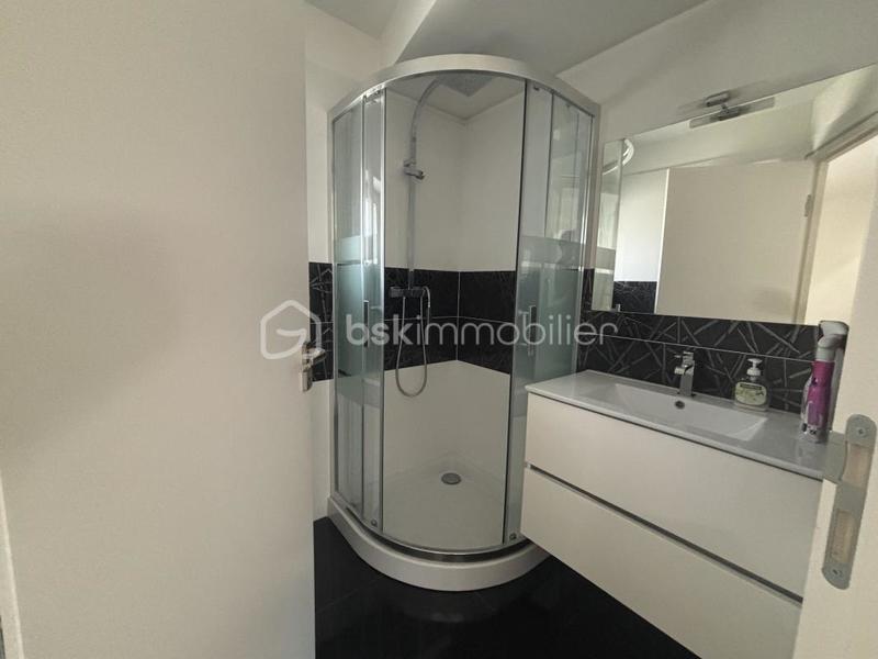 Maison - 96 m² - 5 pièces