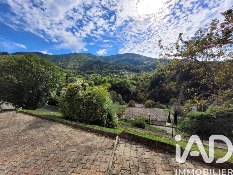 Maison - 141 m² - 7 pièces