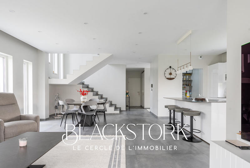 Maison - 150 m² - 6 pièces