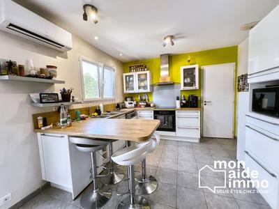 Maison - 98 m² - 5 pièces