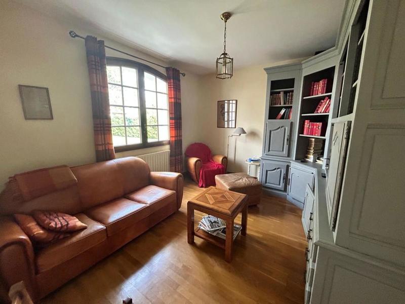 Maison - 163 m² - 7 pièces