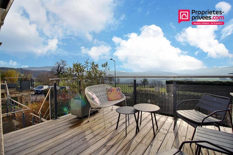 Appartement - 90 m² - 4 pièces