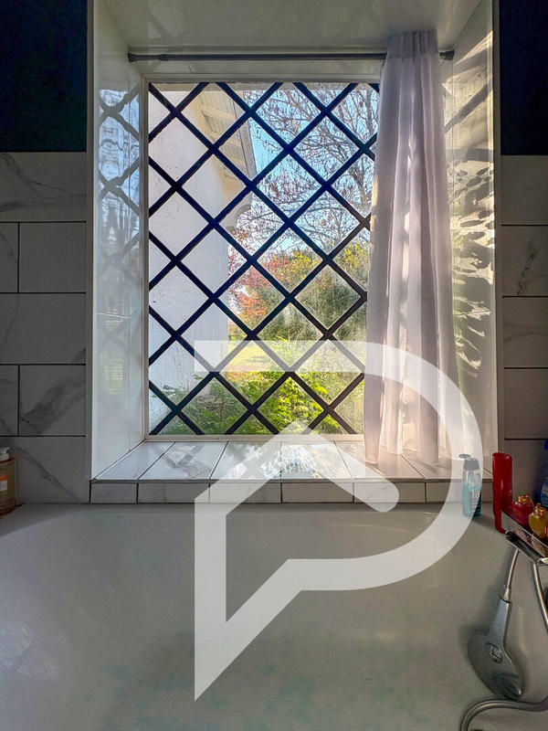 Maison - 185 m² - 6 pièces