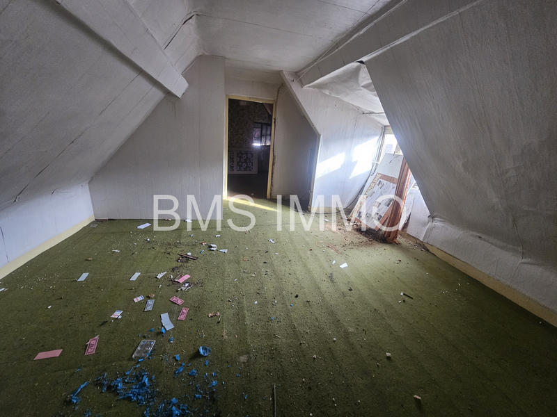 Maison - 165 m² - 9 pièces