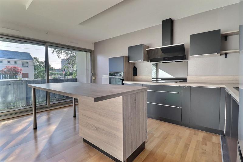 Appartement - 77 m² - 3 pièces